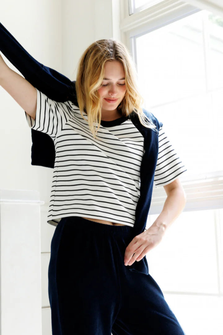 white_black_stripe
