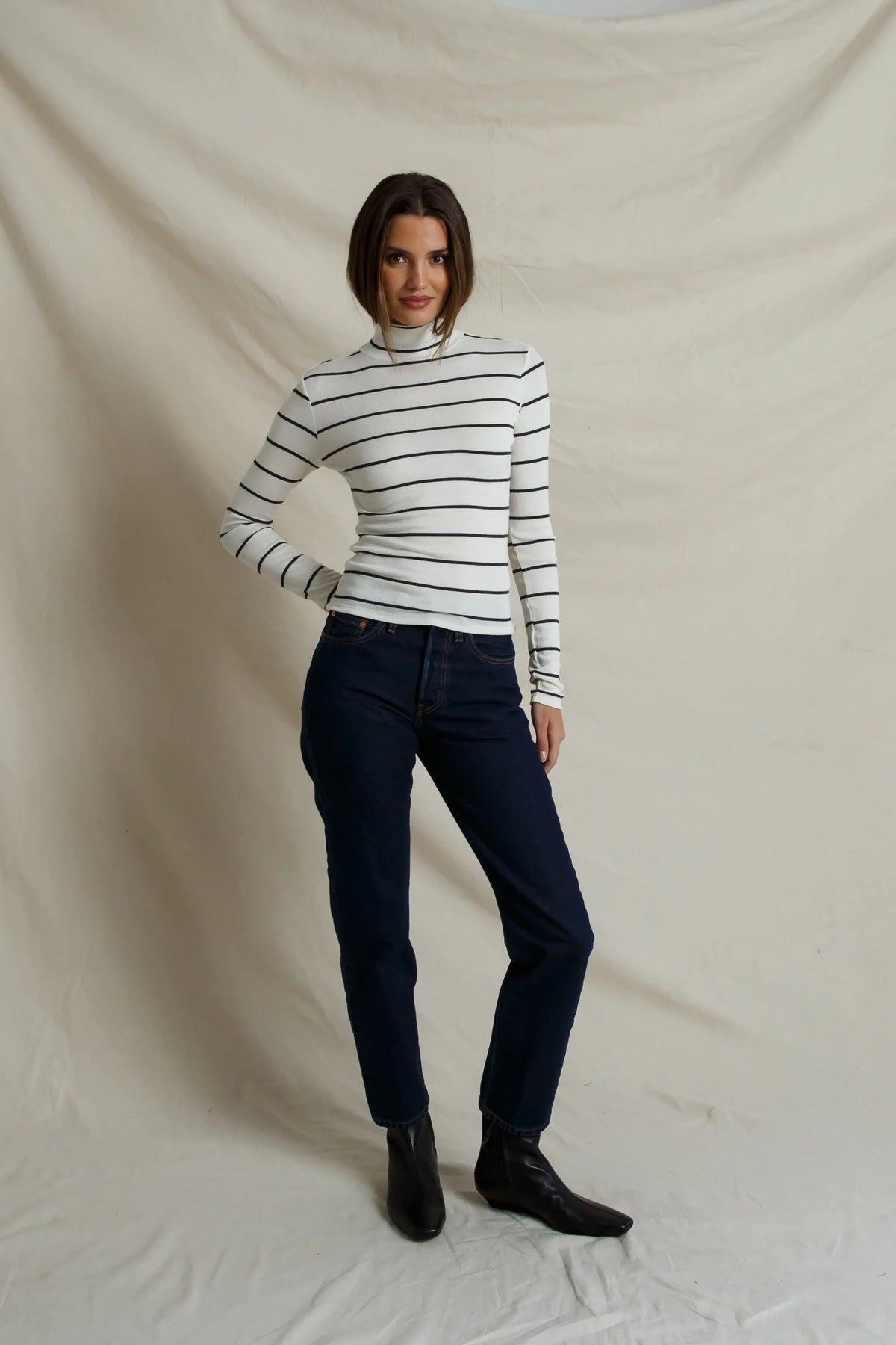 natural_charcoal_stripe